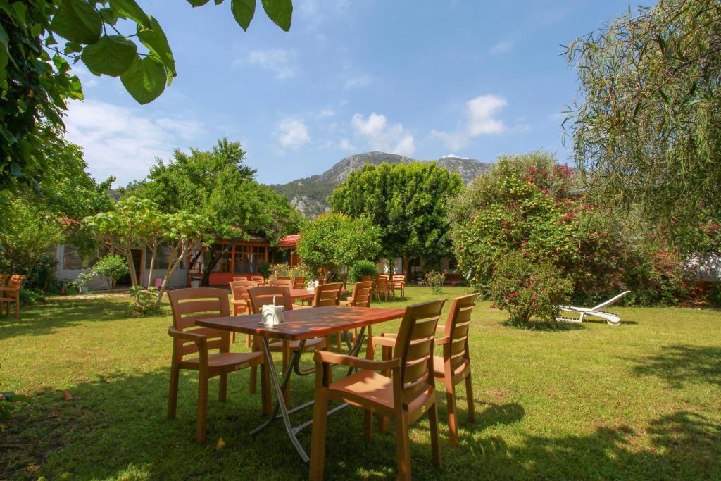 Baris Pension & Bungalows Çıralı Exteriör bild